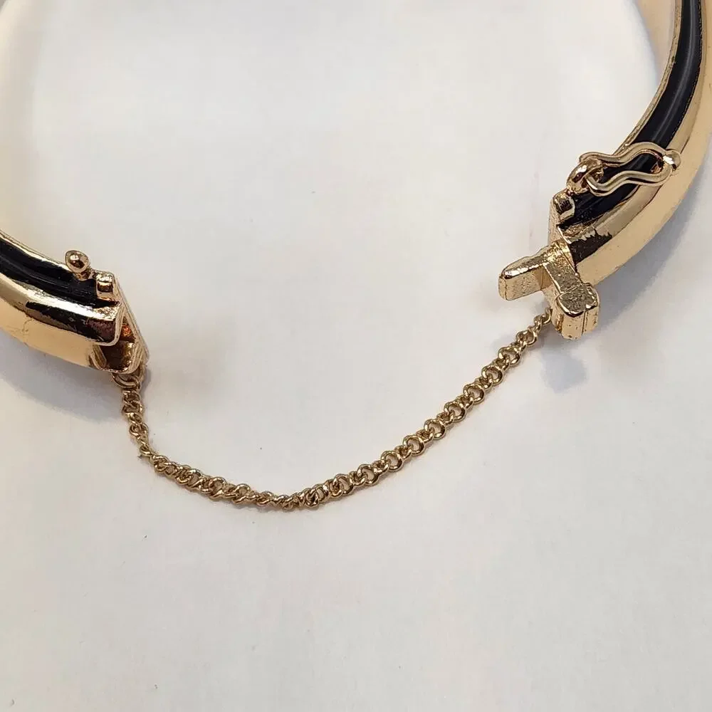 Gold Tone Black Enamel Oval Hinge Chunky Bracelet Safety Chain Clasp Retro